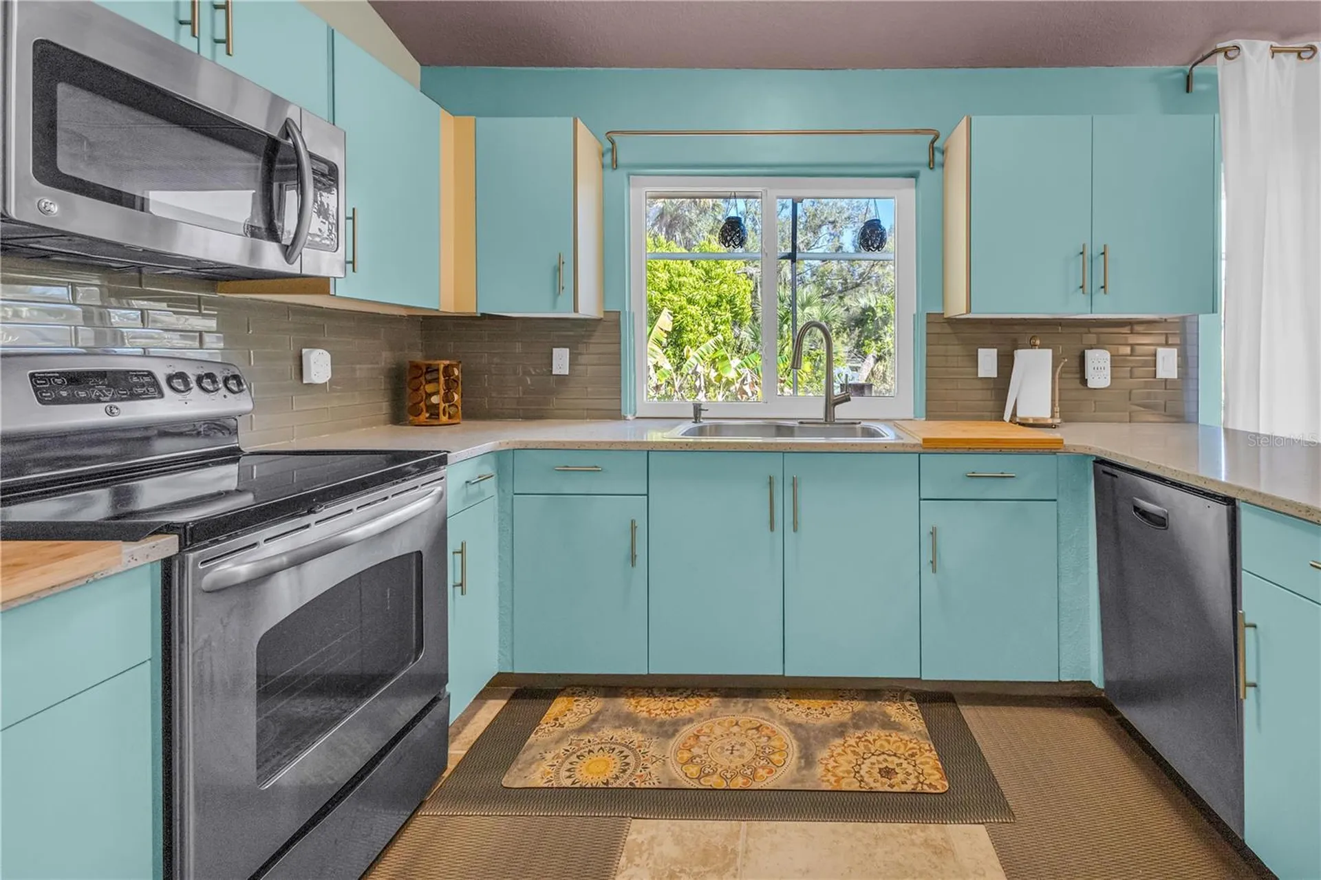 1035 Sirus Trail Sarasota FL 34232