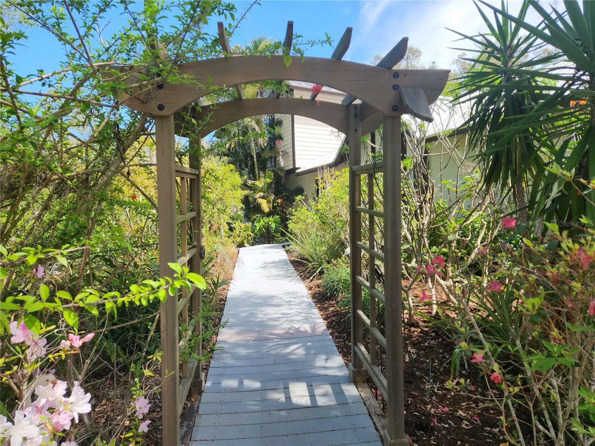 1035 Sirus Trail Sarasota FL 34232