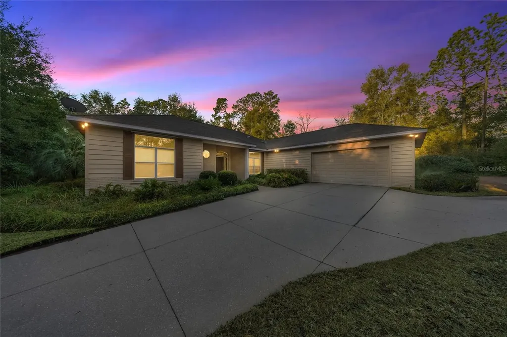20698 SW 93rd Lane Road Dunnellon FL 34431