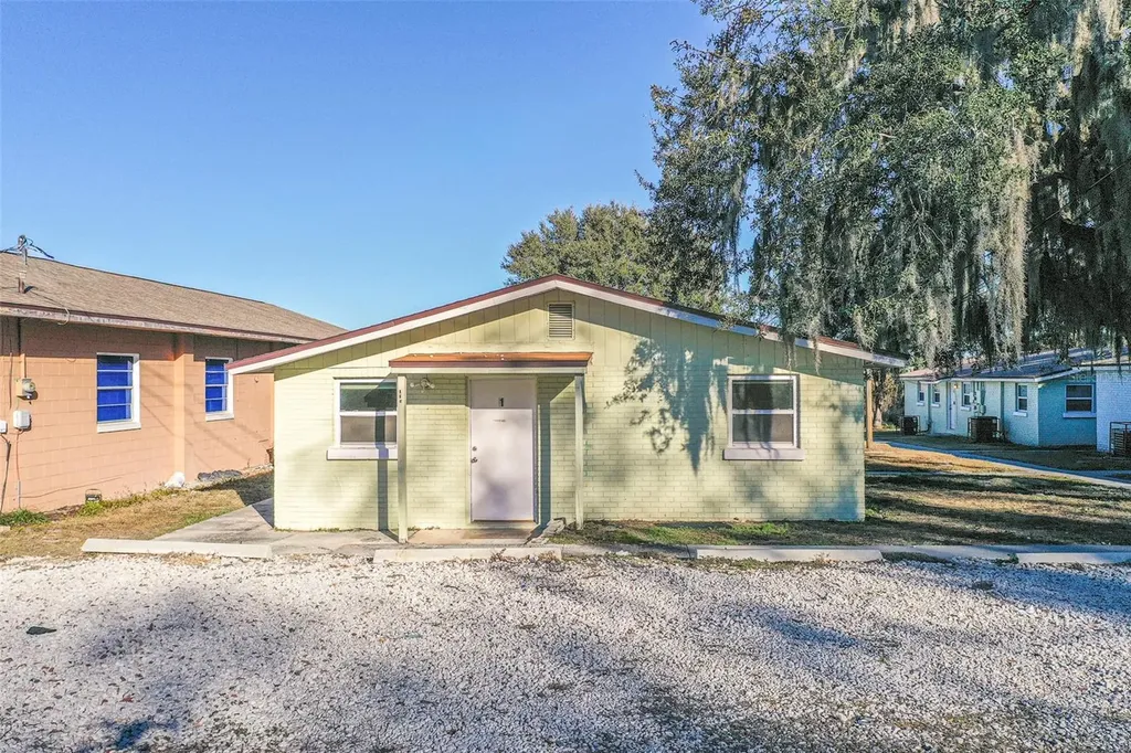 114 E Northside Drive Lake Wales FL 33853