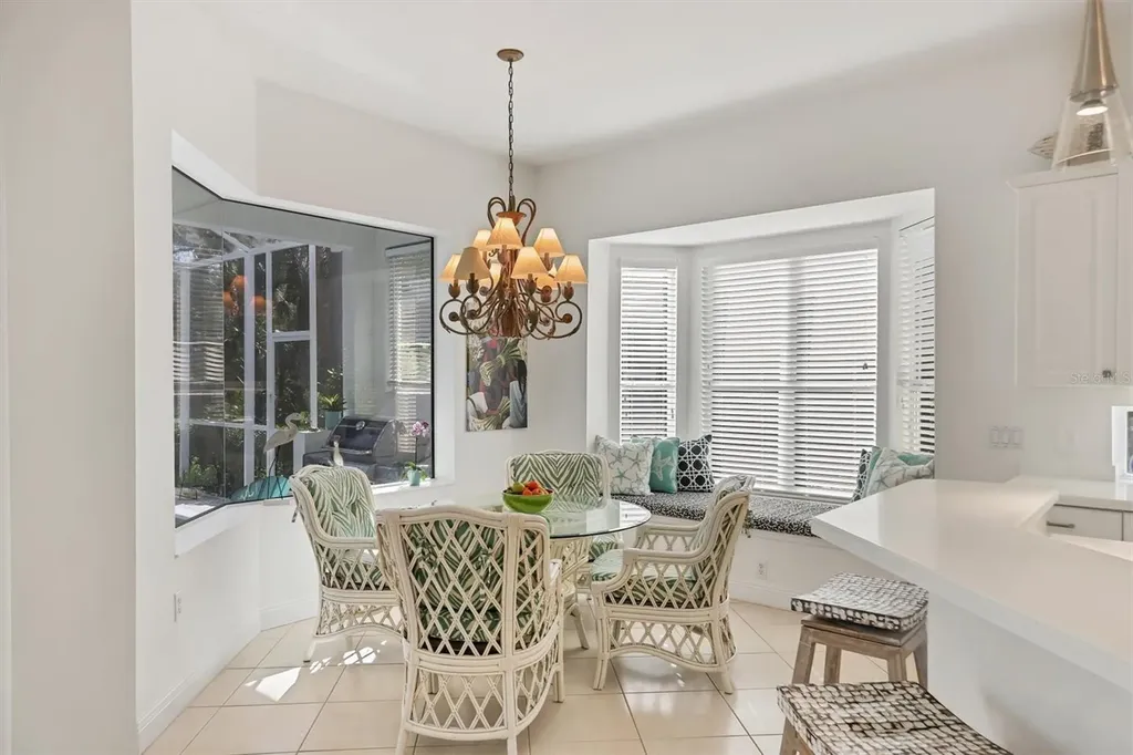 8135 Abingdon Court University Park FL 34201