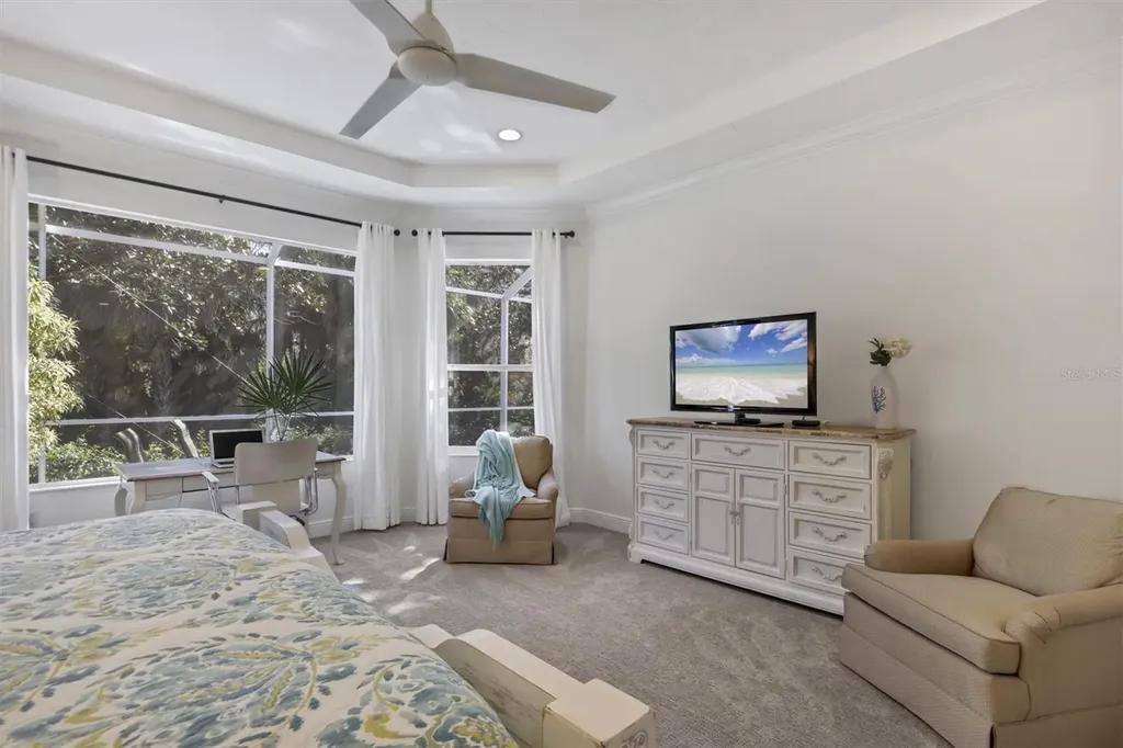 8135 Abingdon Court University Park FL 34201
