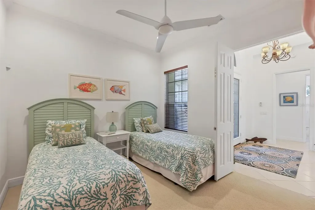 8135 Abingdon Court University Park FL 34201