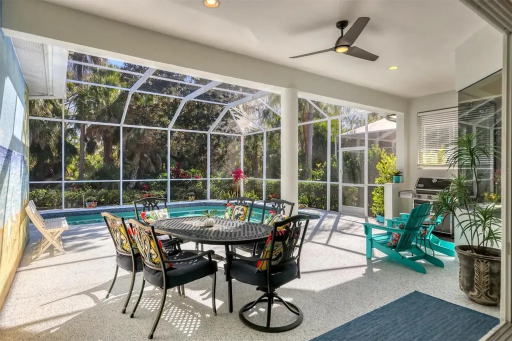 8135 Abingdon Court University Park FL 34201