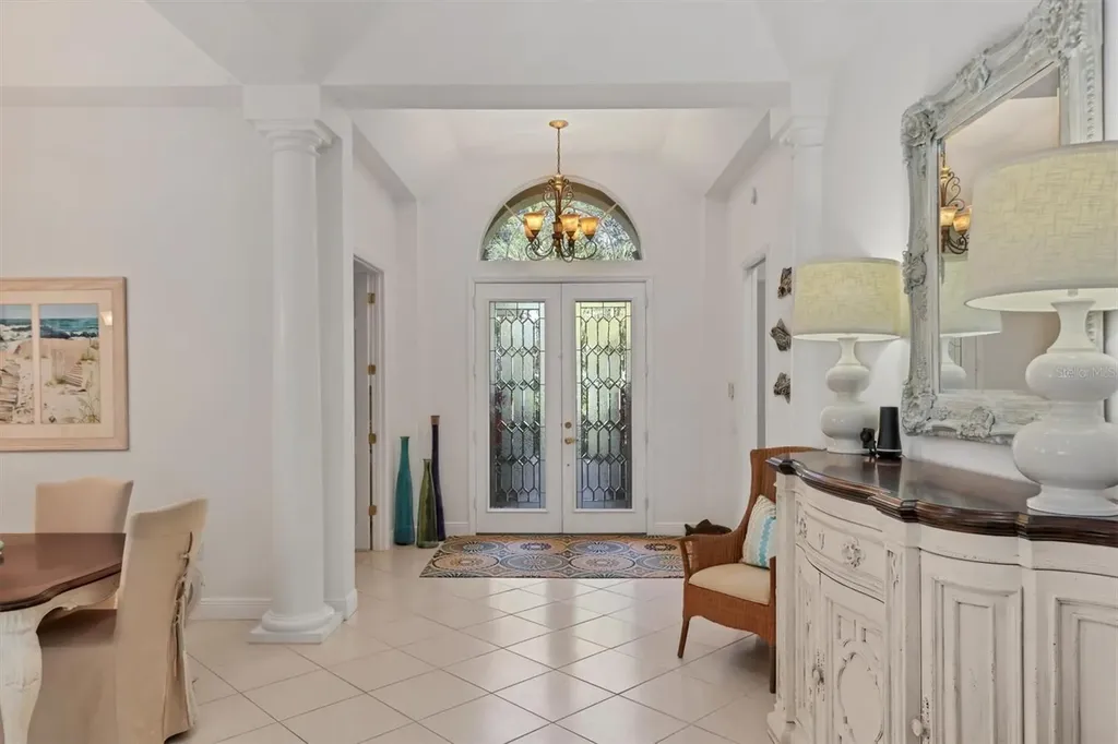 8135 Abingdon Court University Park FL 34201