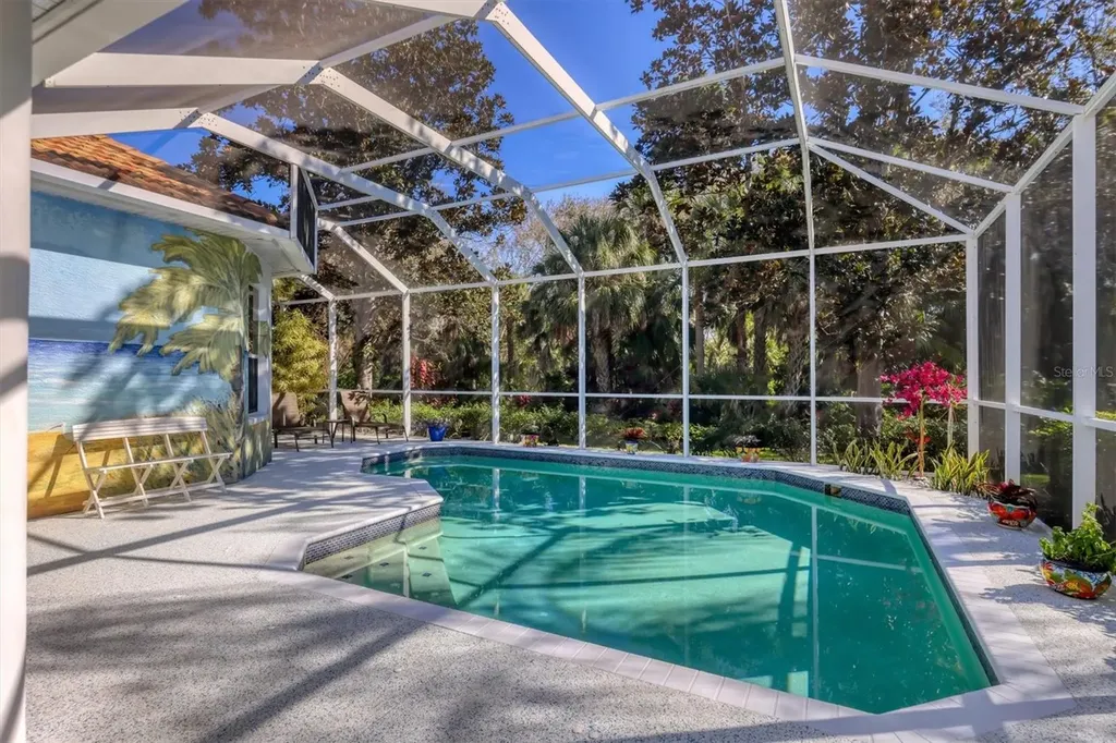 8135 Abingdon Court University Park FL 34201