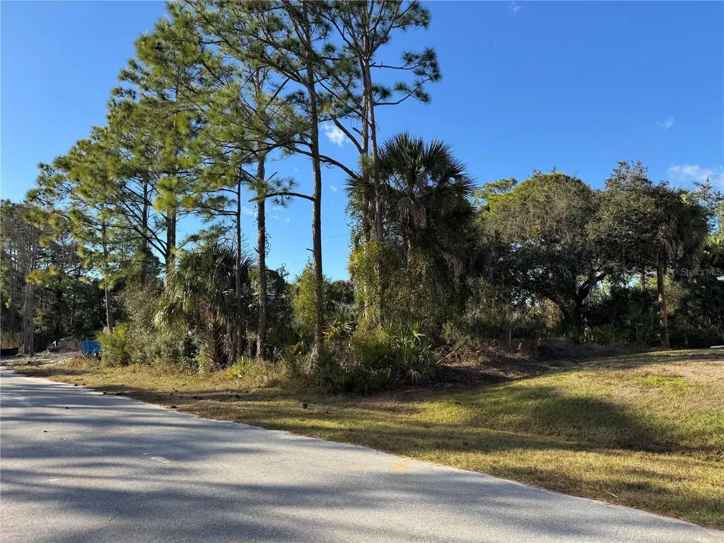 Lot 28 Swiss Avenue North Port FL 34291
