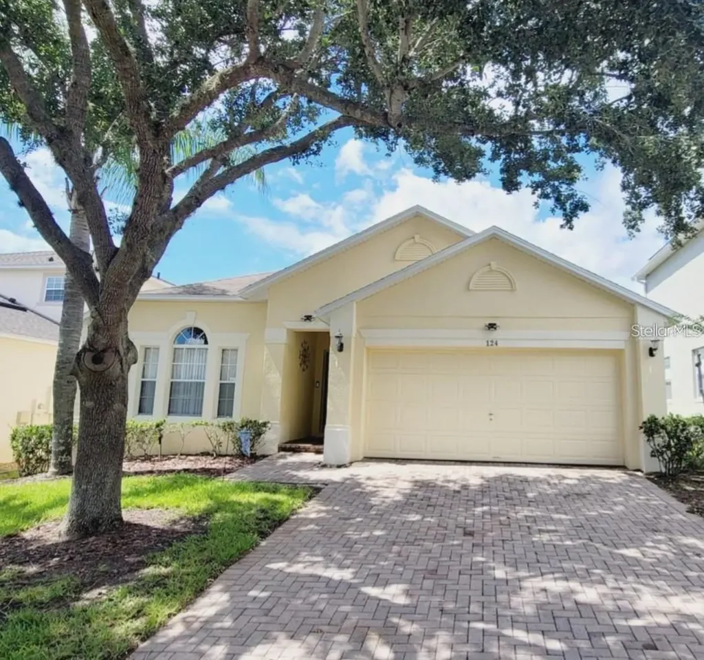124 Lancaster Drive Davenport FL 33897