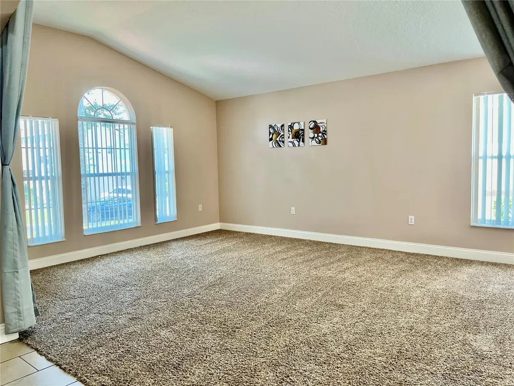 124 Lancaster Drive Davenport FL 33897