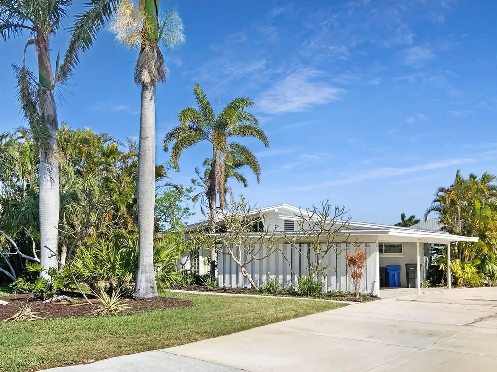 513 Flamingo Drive Apollo Beach FL 33572