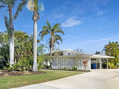 513 Flamingo Drive Apollo Beach FL 33572