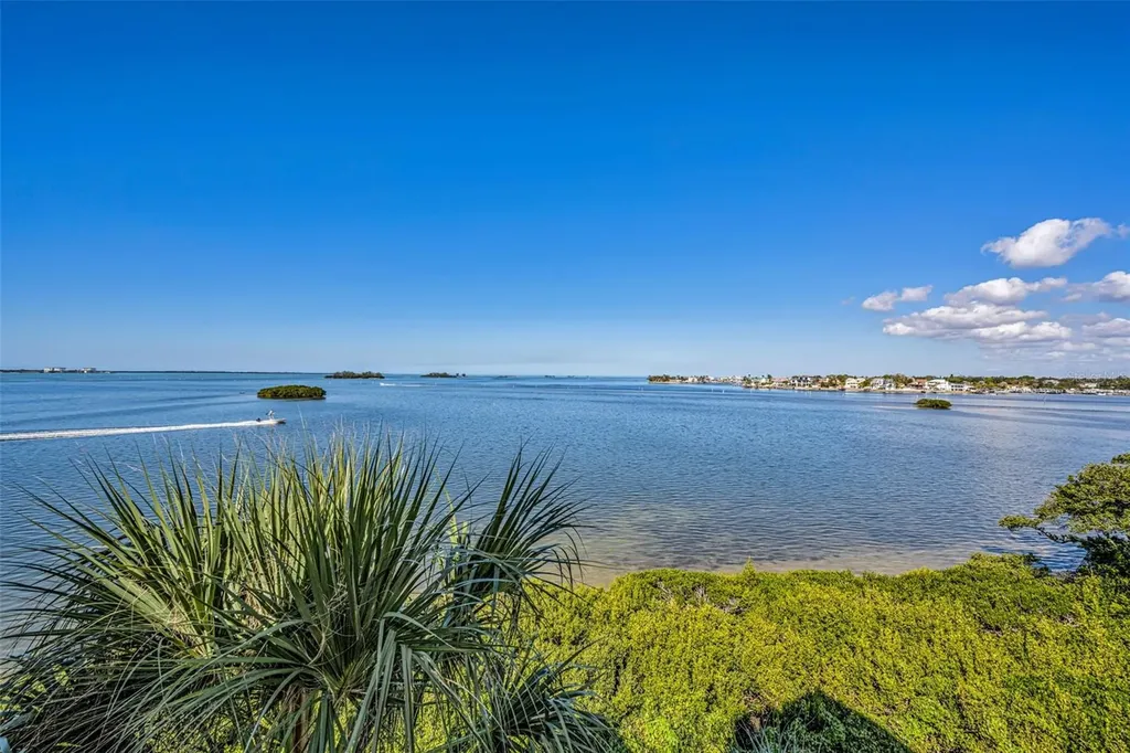 2700 Bayshore Boulevard Dunedin FL 34698