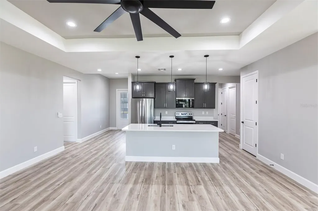 2729 SW 4th Terrace Cape Coral FL 33991