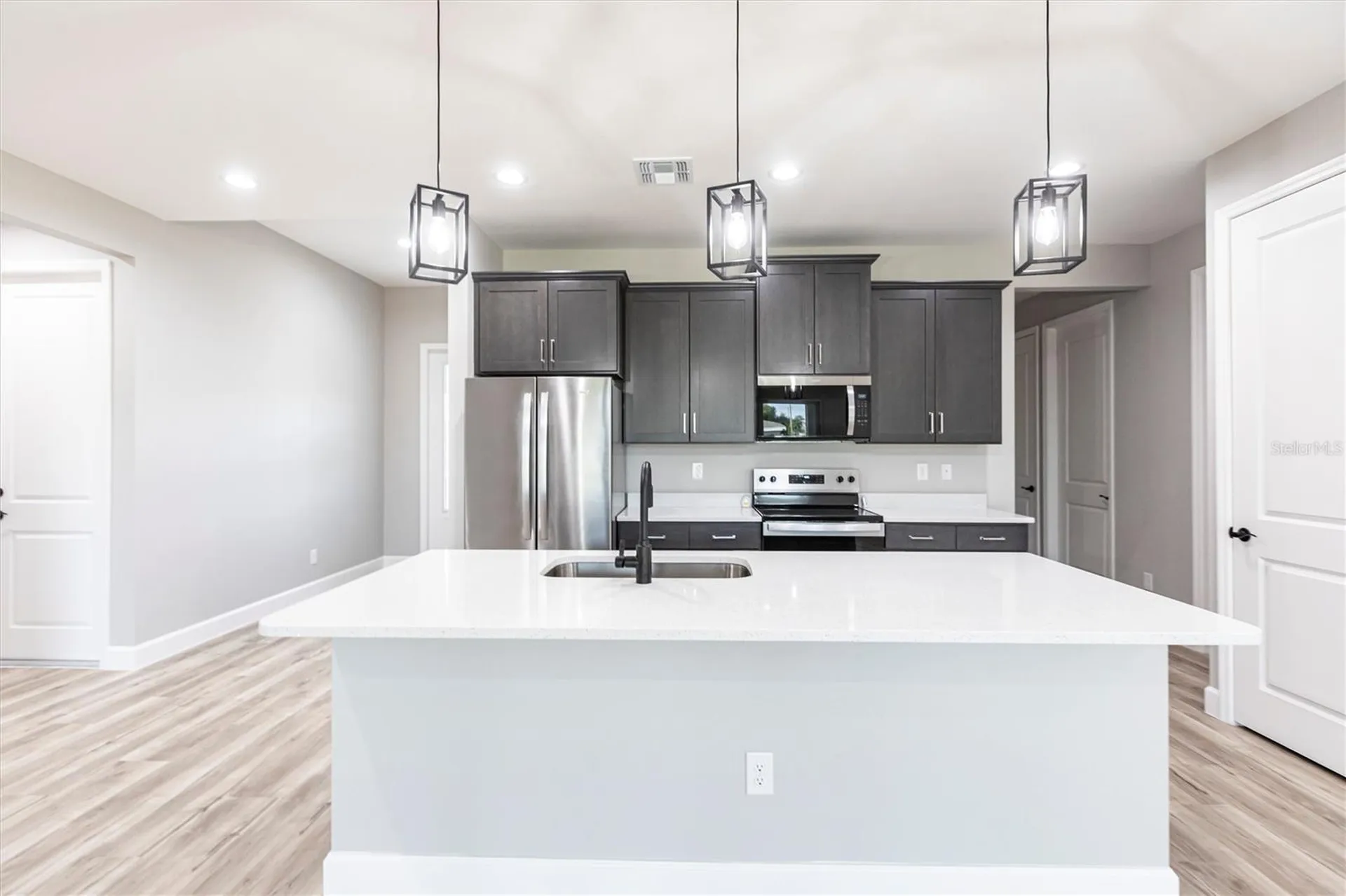 2729 SW 4th Terrace Cape Coral FL 33991