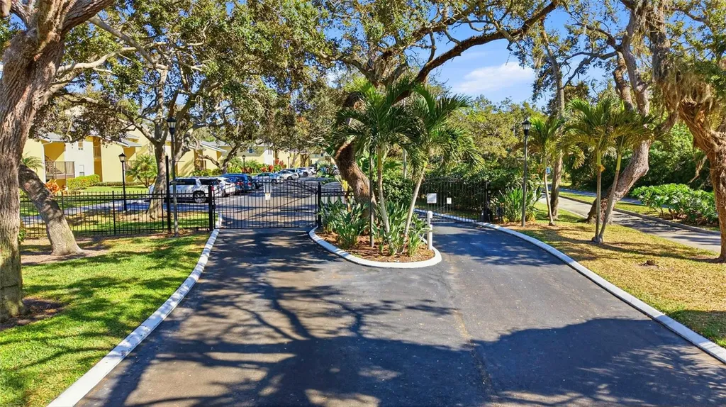 3001 58th Avenue S St Petersburg FL 33712