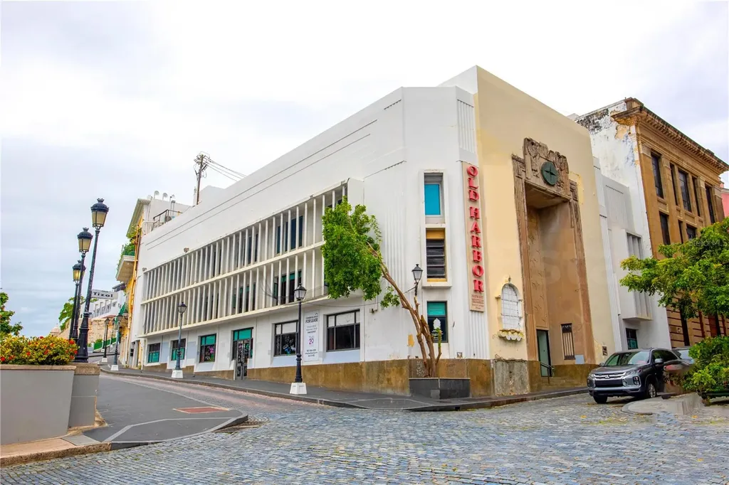 203 Recinto Sur Street Old San Juan PR 00901