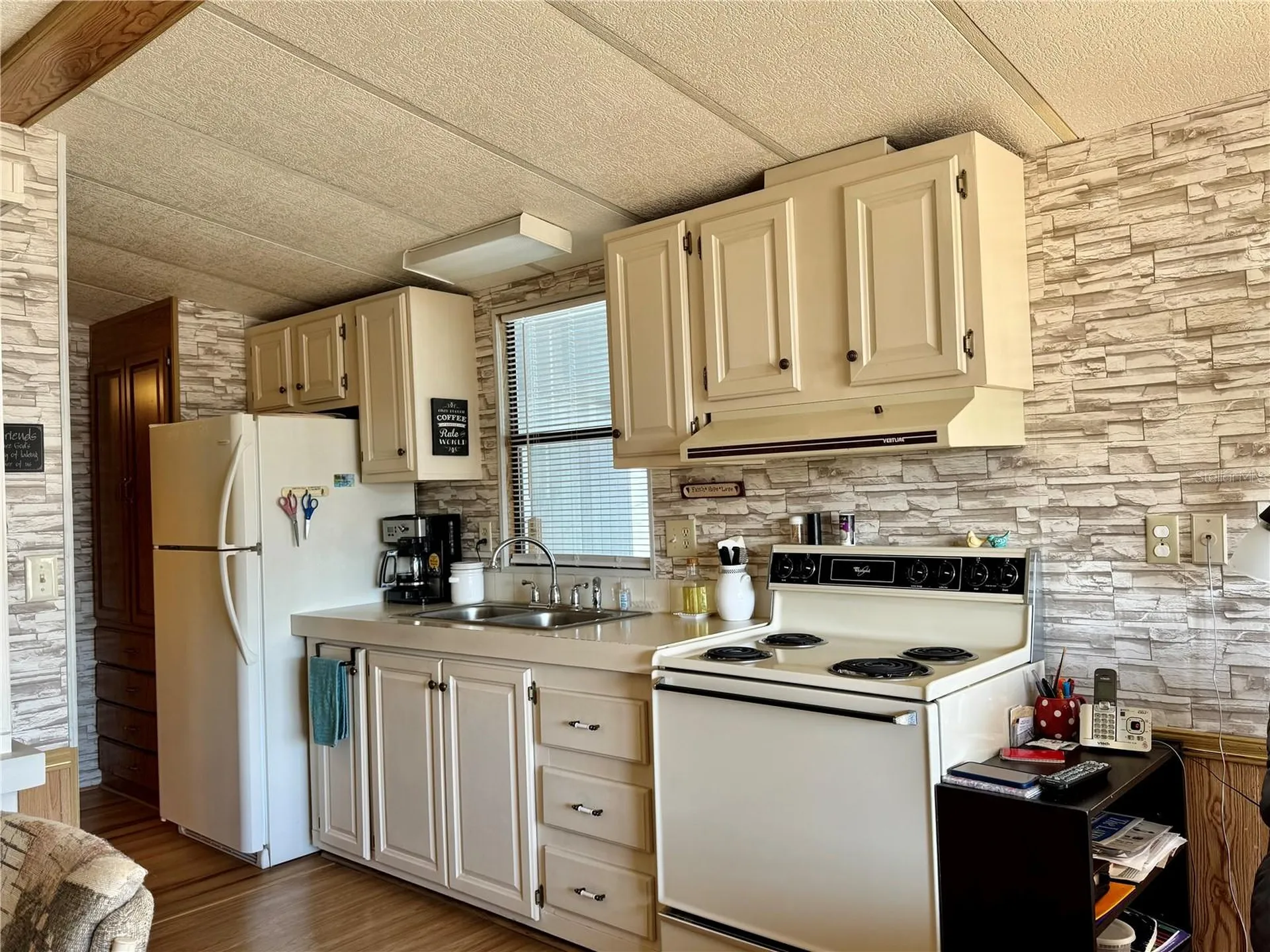 35170 Danny Drive Zephyrhills FL 33541