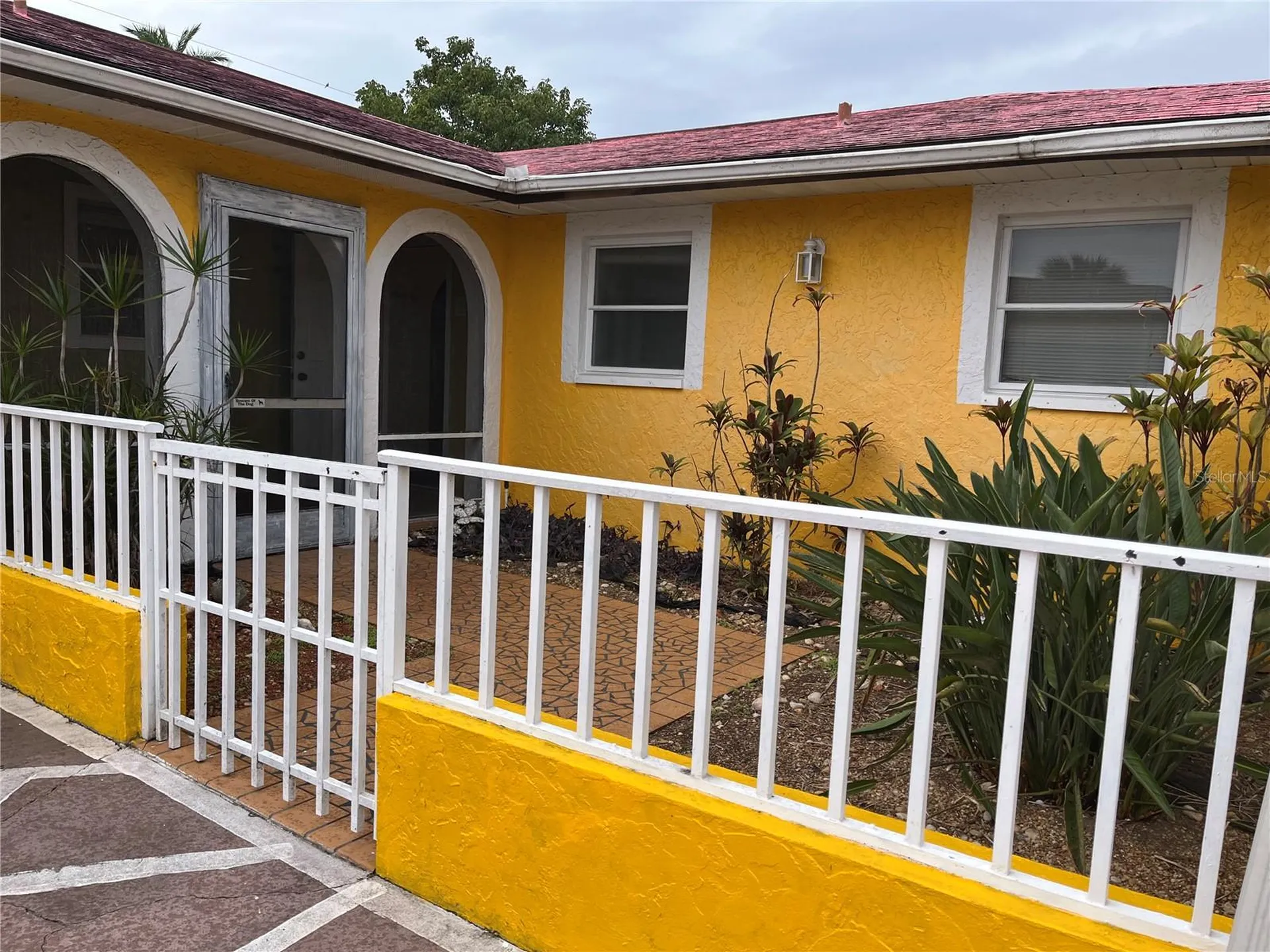 1310 SE 43rd Terrace Cape Coral FL 33904