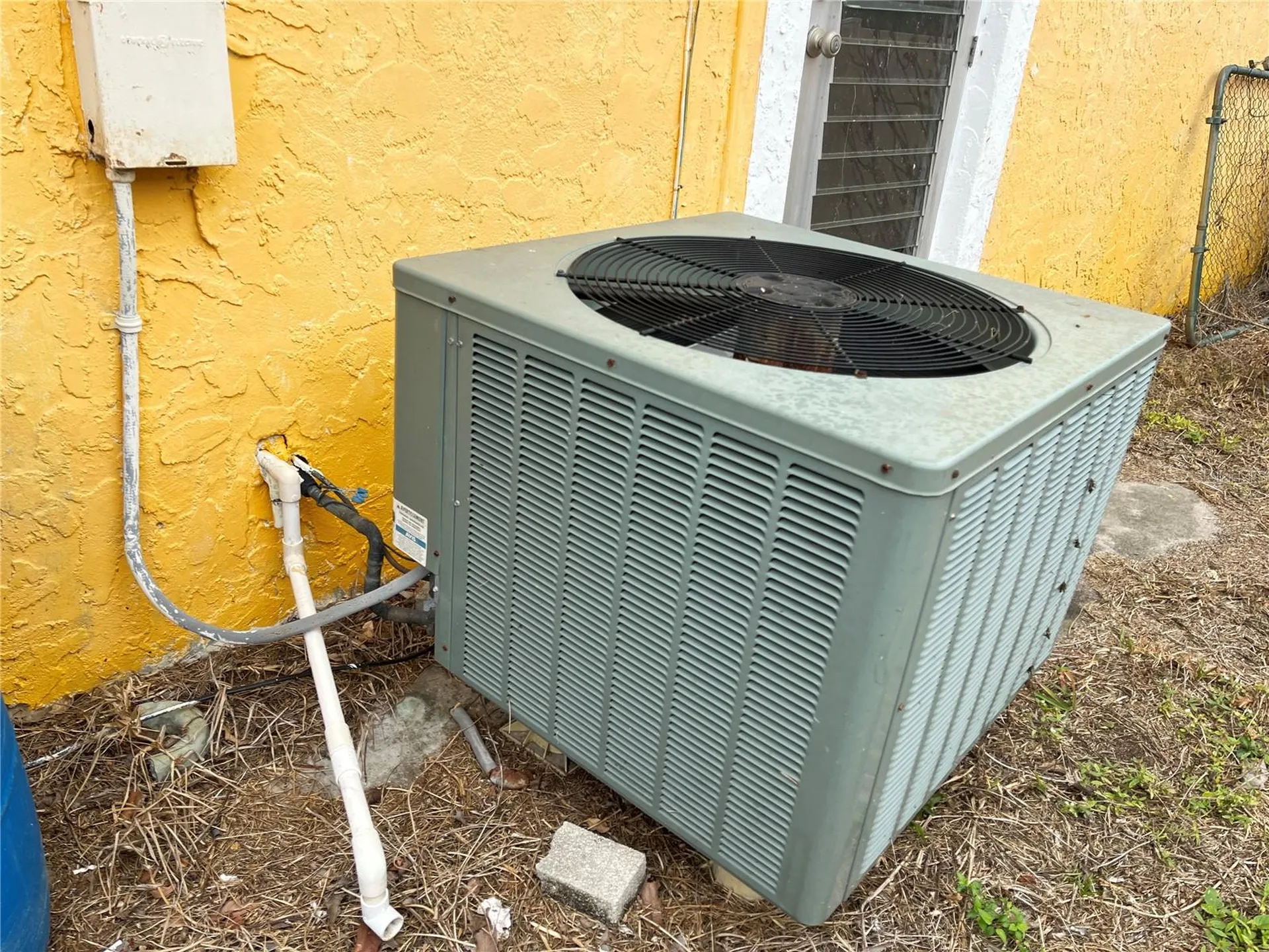 1310 SE 43rd Terrace Cape Coral FL 33904