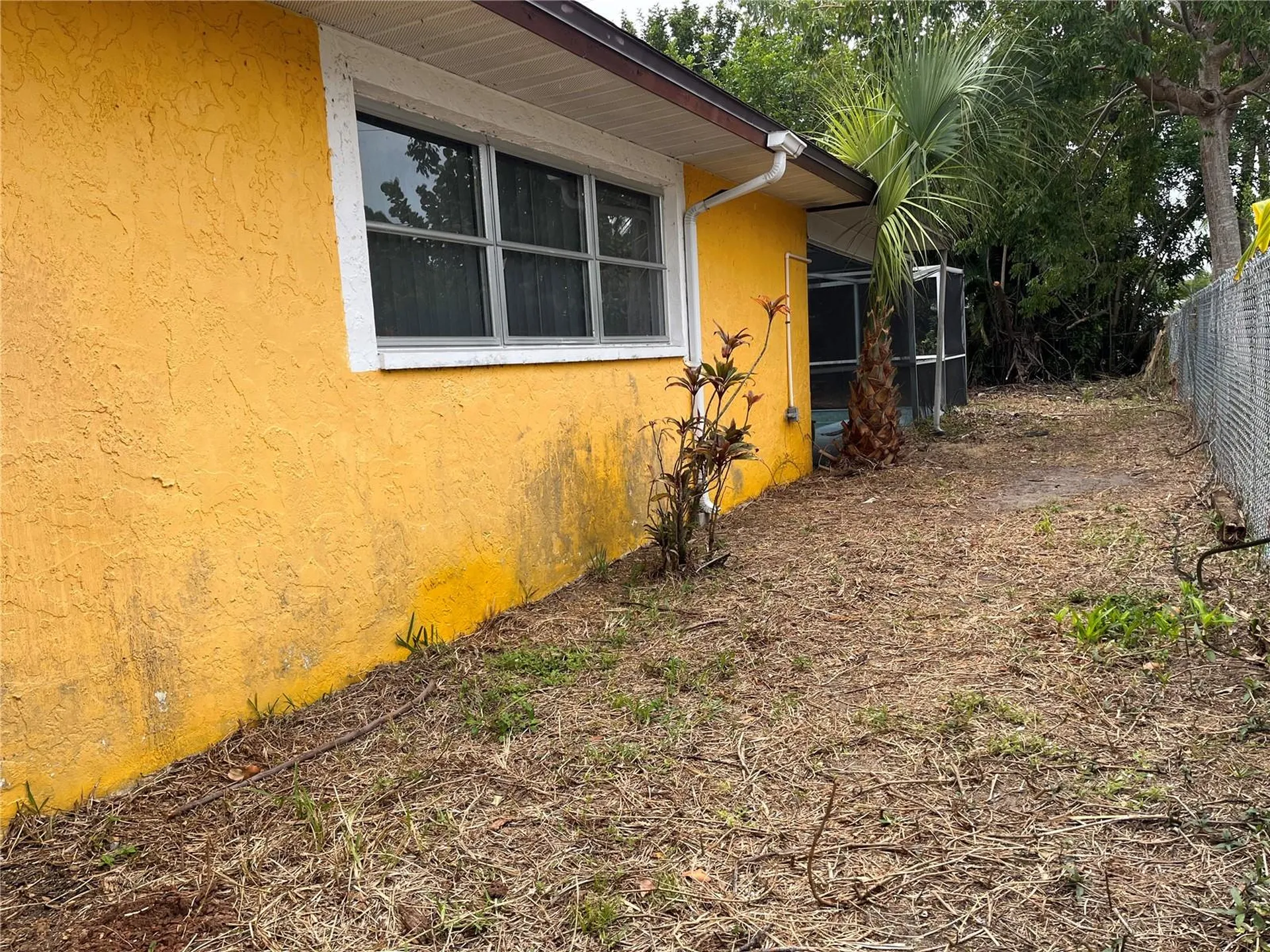 1310 SE 43rd Terrace Cape Coral FL 33904