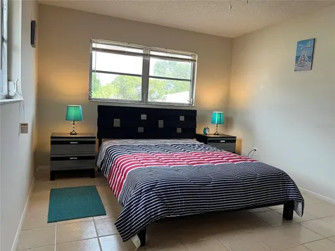 1310 SE 43rd Terrace Cape Coral FL 33904
