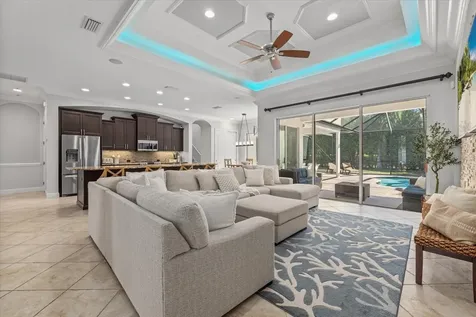 4727 Balboa Park Loop Bradenton FL 34211