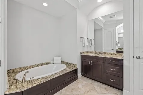 4727 Balboa Park Loop Bradenton FL 34211