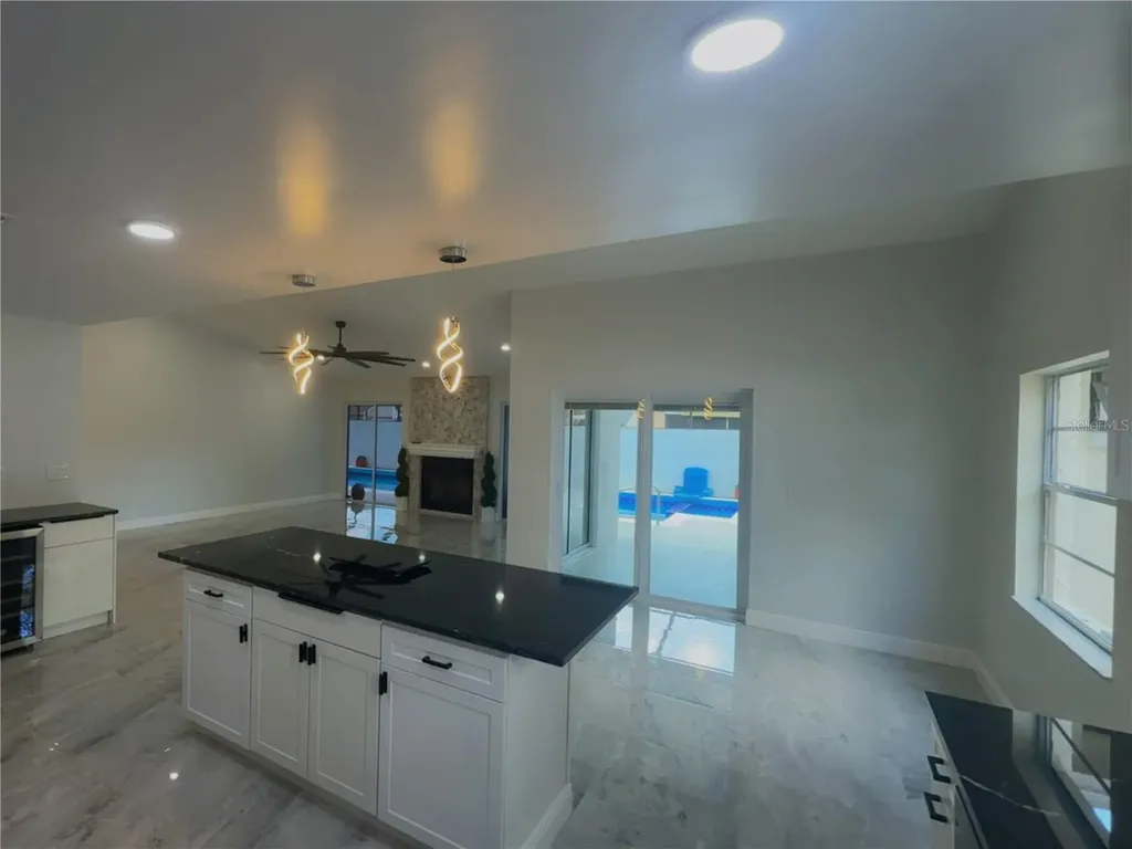 6728 Islander Lane Tampa FL 33615