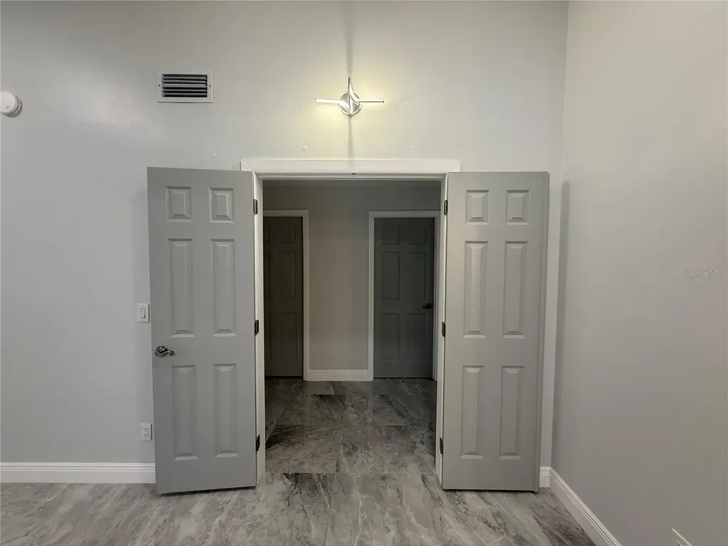6728 Islander Lane Tampa FL 33615