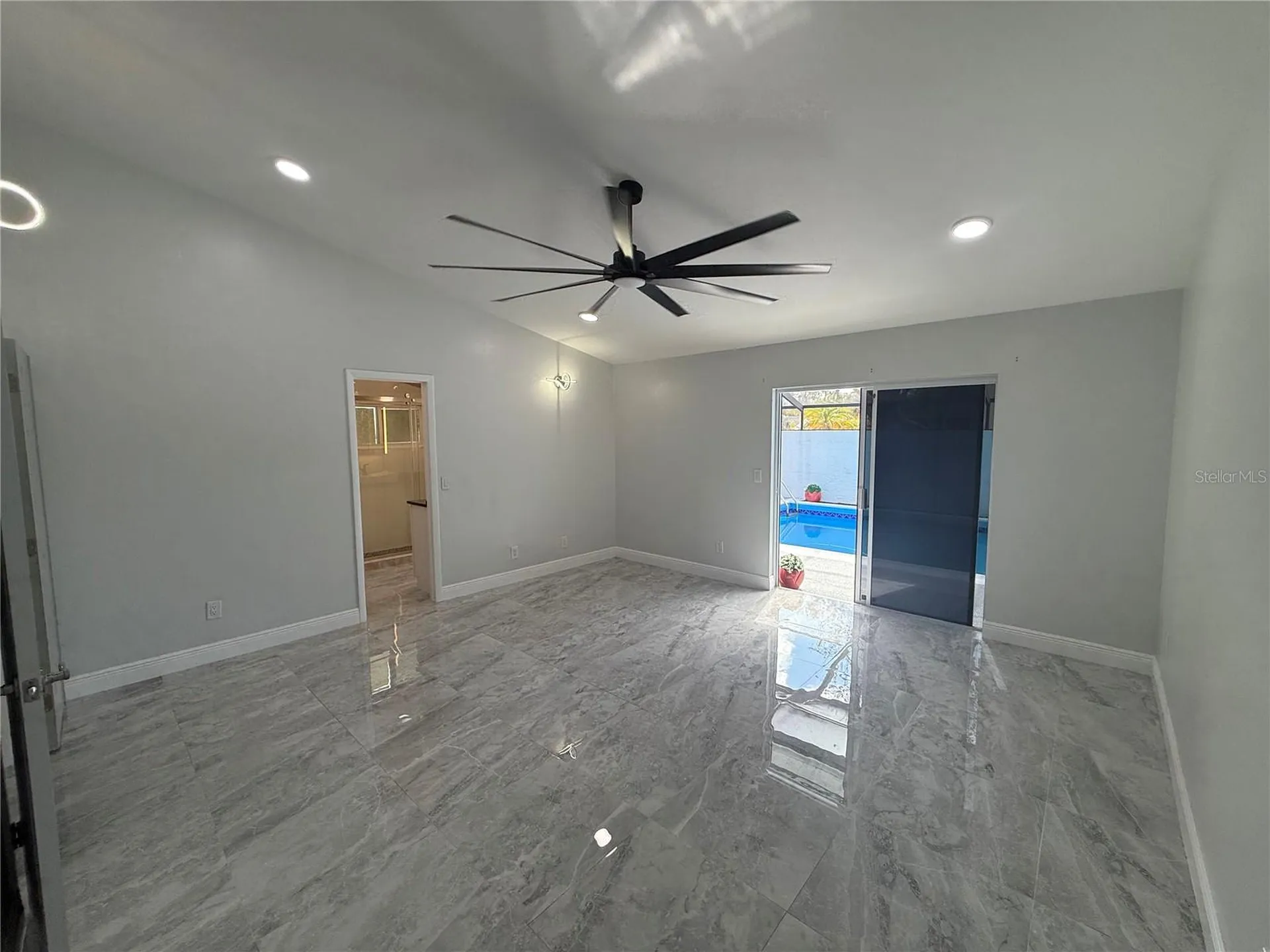 6728 Islander Lane Tampa FL 33615