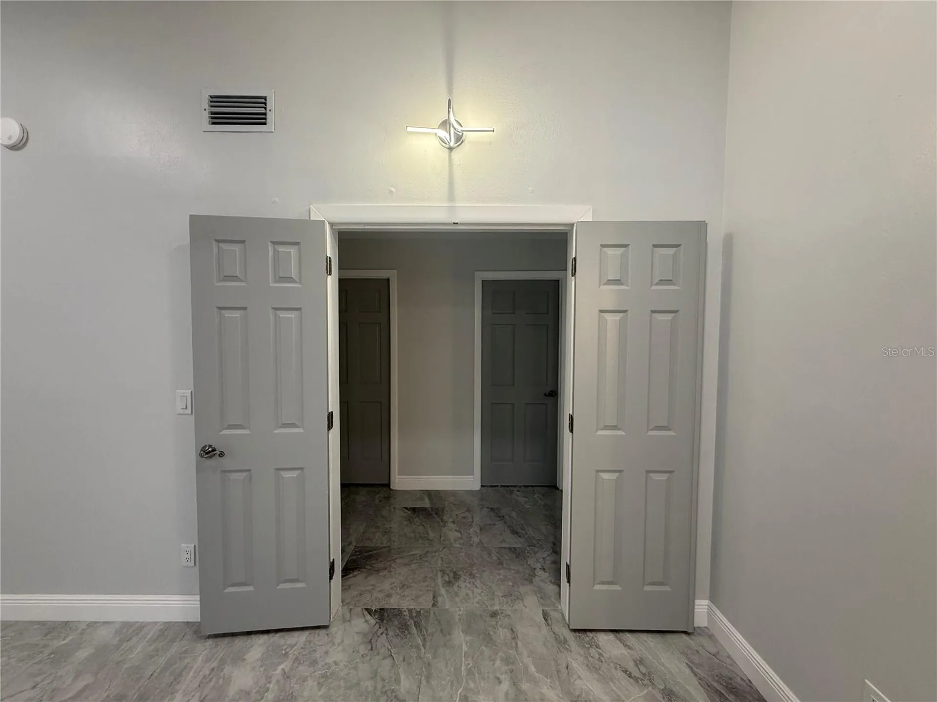 6728 Islander Lane Tampa FL 33615