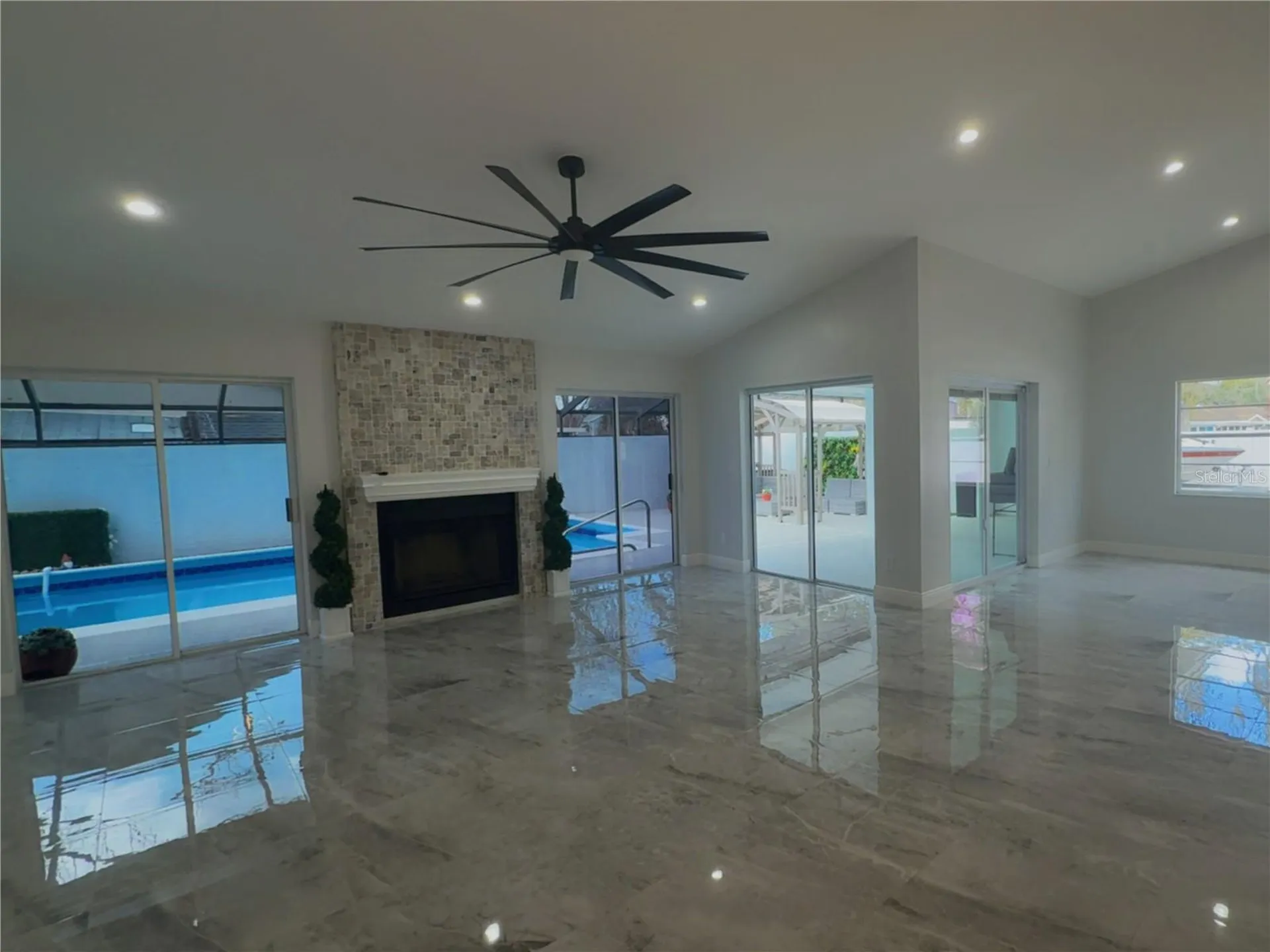 6728 Islander Lane Tampa FL 33615