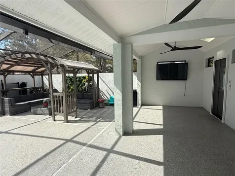 6728 Islander Lane Tampa FL 33615