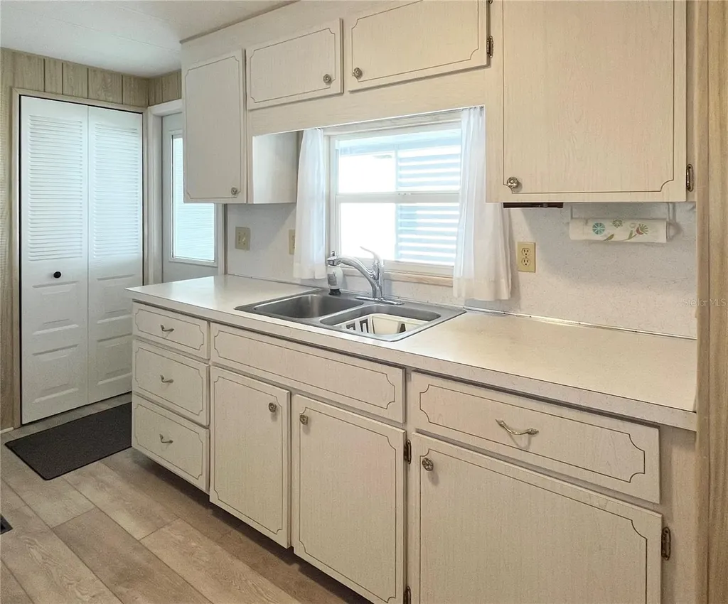 3232 Ash Terrace Sarasota FL 34237