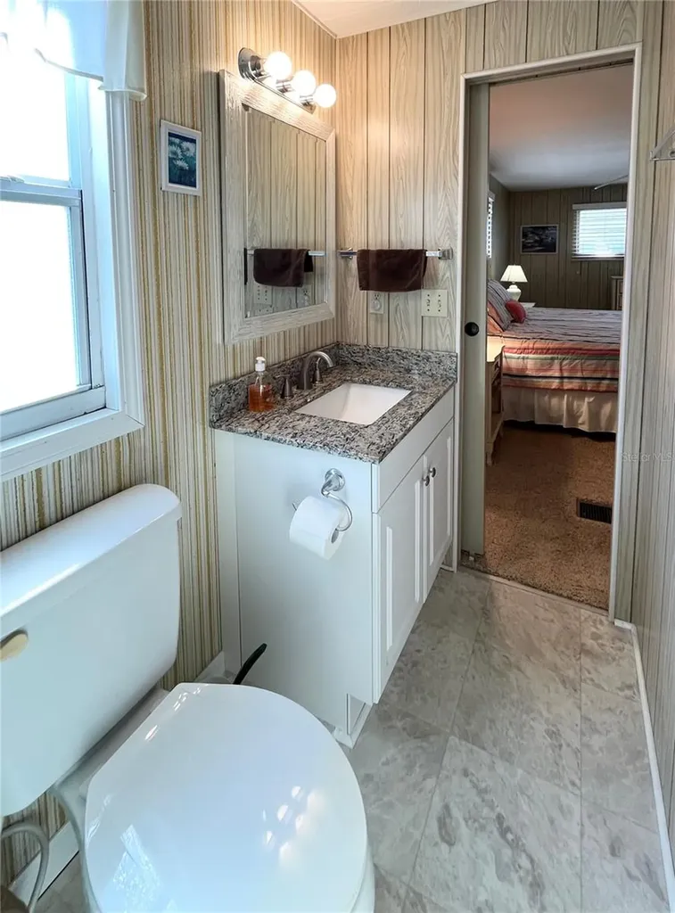 3232 Ash Terrace Sarasota FL 34237