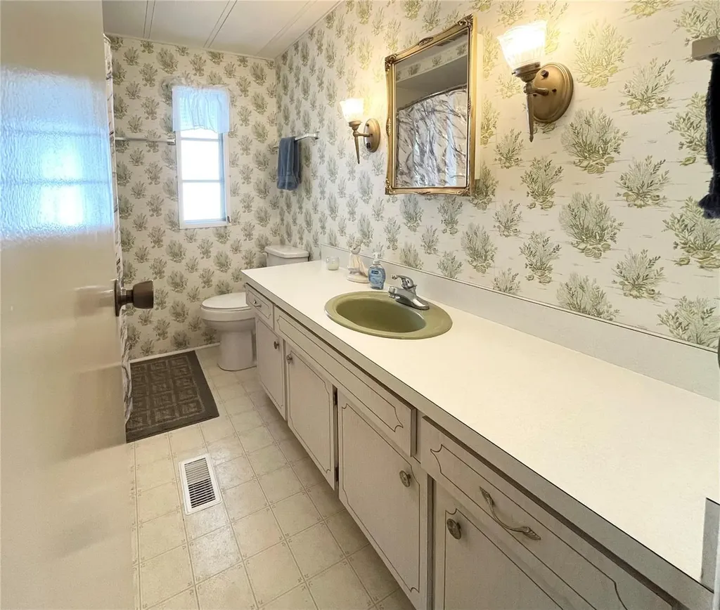 3232 Ash Terrace Sarasota FL 34237