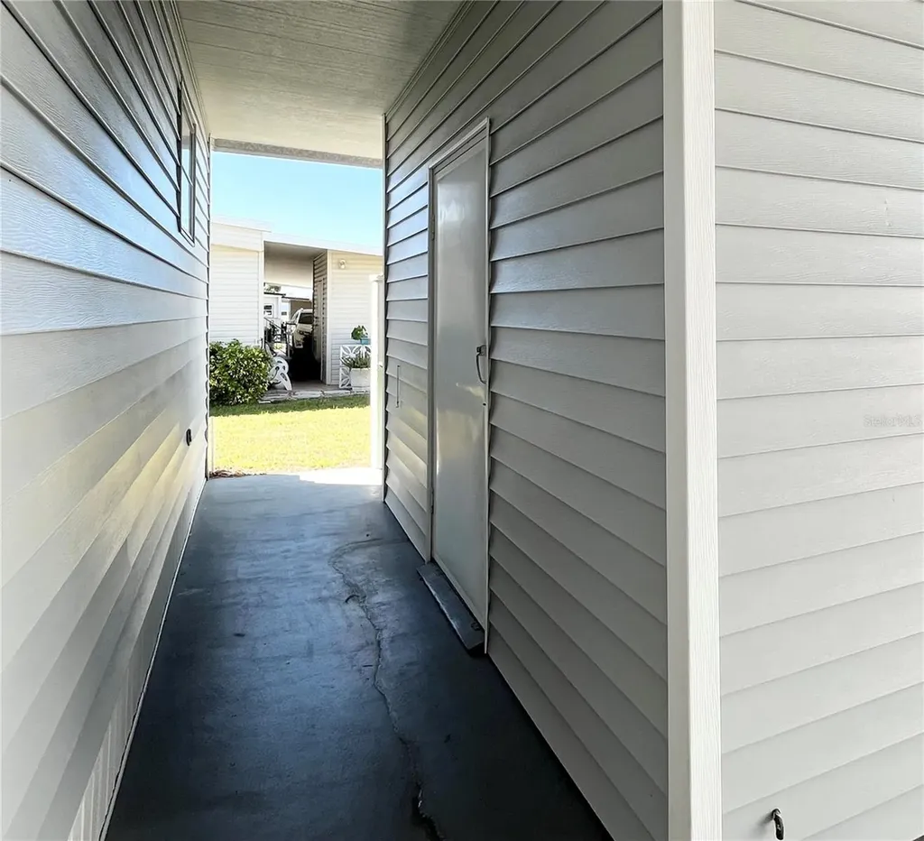 3232 Ash Terrace Sarasota FL 34237