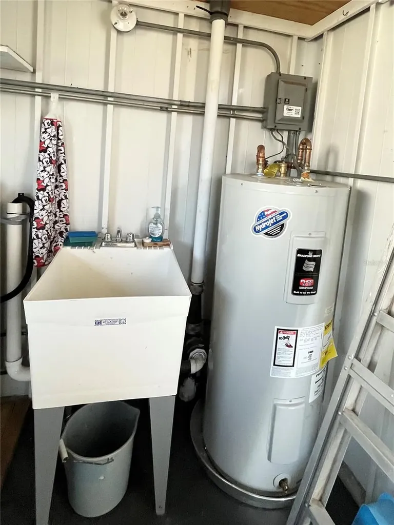 3232 Ash Terrace Sarasota FL 34237