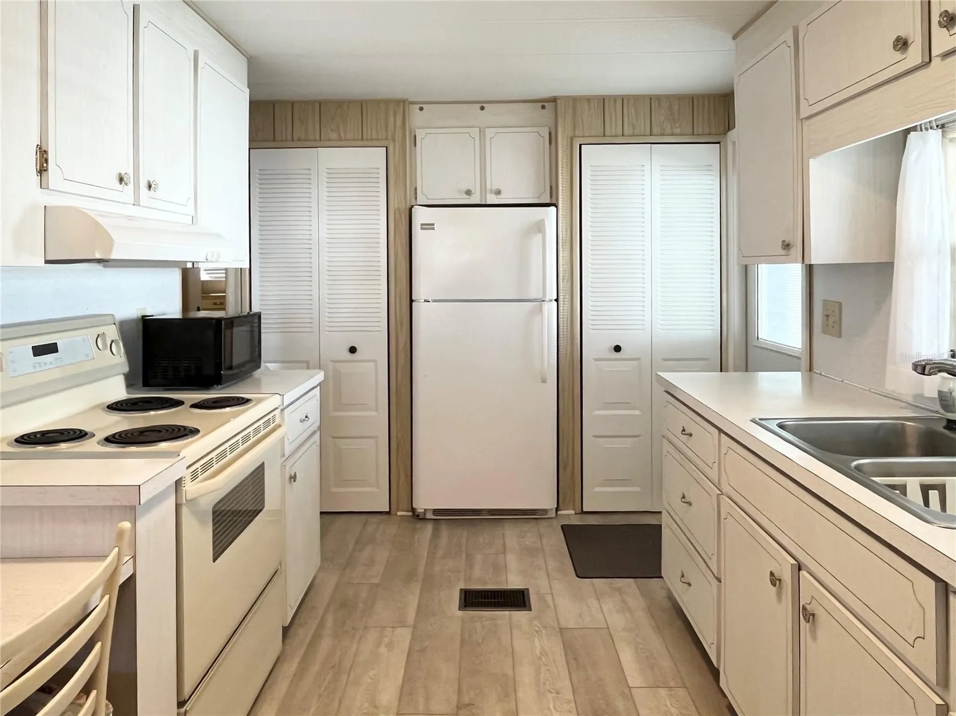3232 Ash Terrace Sarasota FL 34237