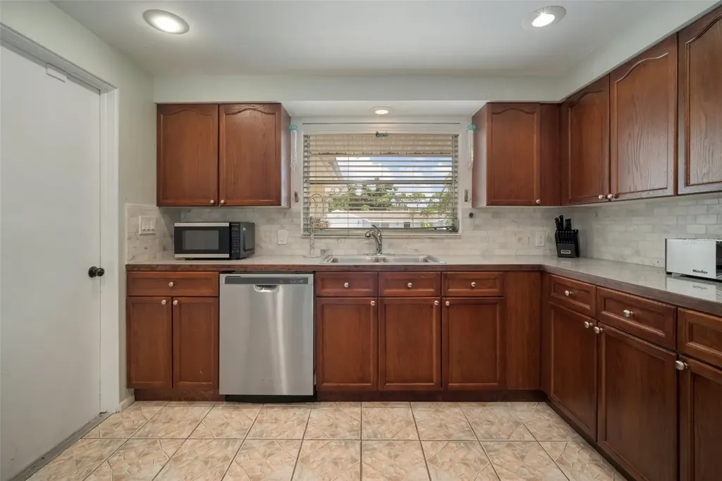 7202 18th Avenue NW Bradenton FL 34209