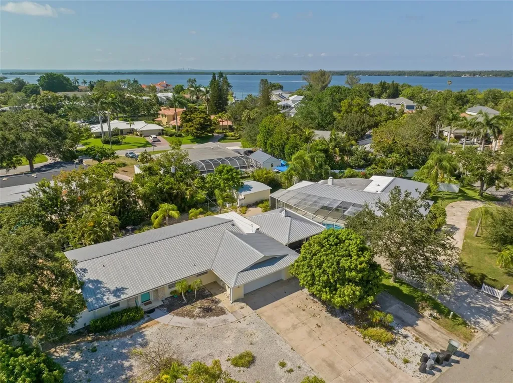 7202 18th Avenue NW Bradenton FL 34209