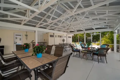 7202 18th Avenue NW Bradenton FL 34209