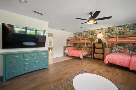 7202 18th Avenue NW Bradenton FL 34209