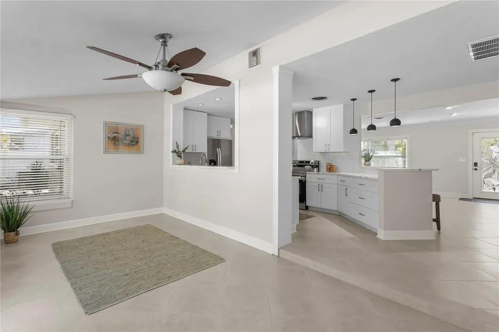 6604 Blue Heron Drive S St Petersburg FL 33707