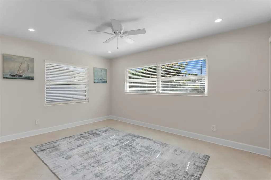 6604 Blue Heron Drive S St Petersburg FL 33707
