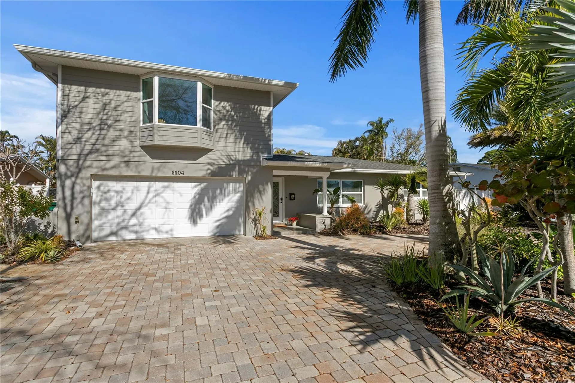 6604 Blue Heron Drive S St Petersburg FL 33707