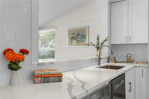 6604 Blue Heron Drive S St Petersburg FL 33707