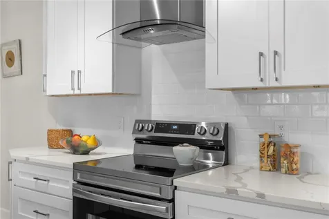 6604 Blue Heron Drive S St Petersburg FL 33707