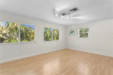 6604 Blue Heron Drive S St Petersburg FL 33707