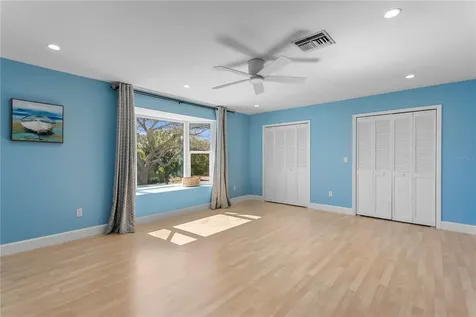 6604 Blue Heron Drive S St Petersburg FL 33707